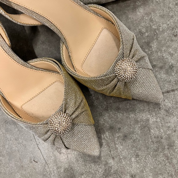 NWOB $89 Alex Marie
Allyn Shimmer Rhinestone Ornament Slingback Dress Pumps - Picture 6 of 6